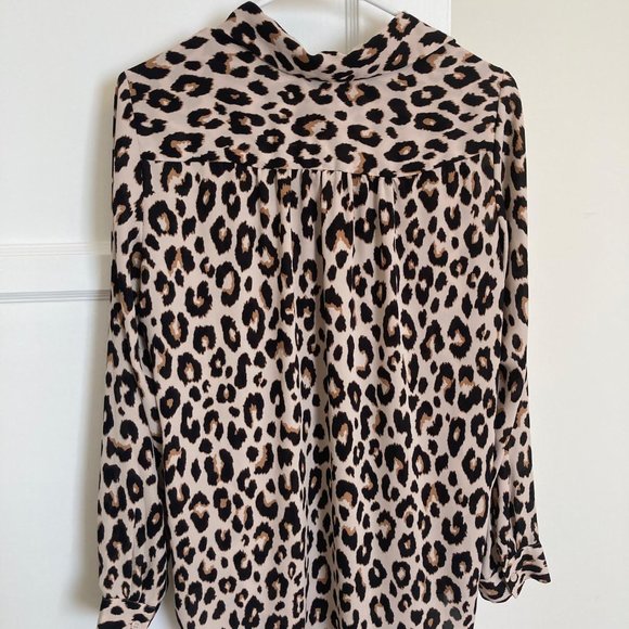 Ann Taylor - leopard button down blouse [Small] - Picture 3 of 4